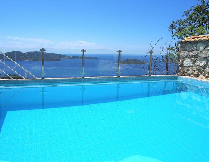 Villa con piscina per 8 persone, con giardino e piscina nonché panorama in Grad Dubrovnik