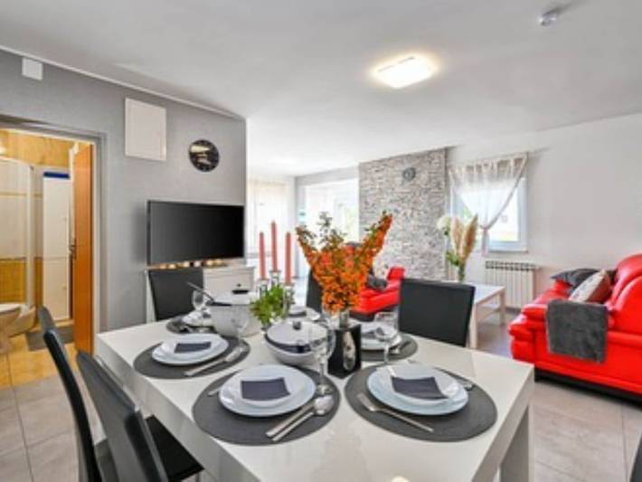 Ferienhaus für 6 Personen, mit Terrasse und Whirlpool sowie Garten und Sauna in Zagreb - 3