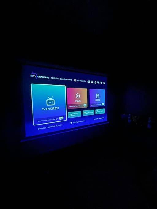 Appartement entier, La Suite Casa Dé lové 2.0 jacuzzi & cinema privé in Melun, Seine-et-Marne
