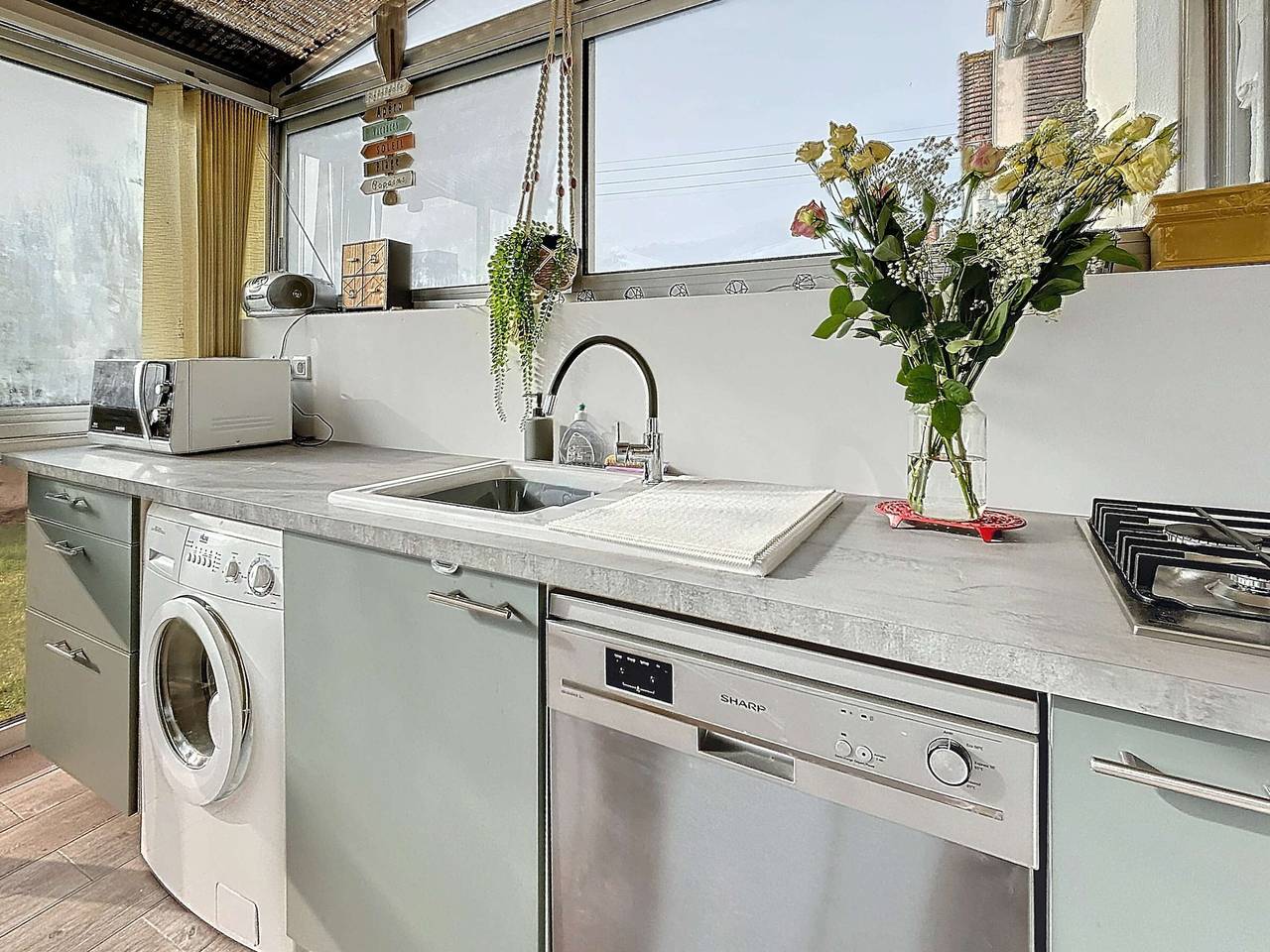 Casa renovada con jardín, garaje, aparcamiento y Wifi gratis in Granville, Côte de la Déroute