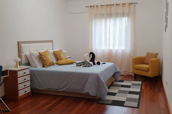Casa de férias para 6 pessoas, com varanda e piscina em Villa Franca Do Campo