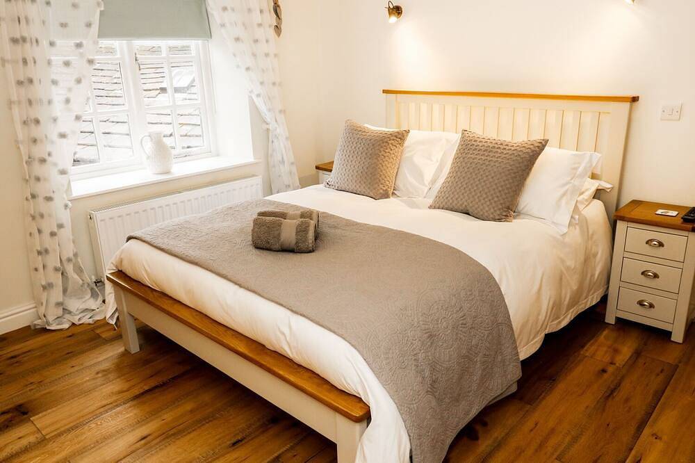 The Hayloft, pet friendly, luxury holiday cottage in Hawes in Hawes, Yorkshire Dales National Park