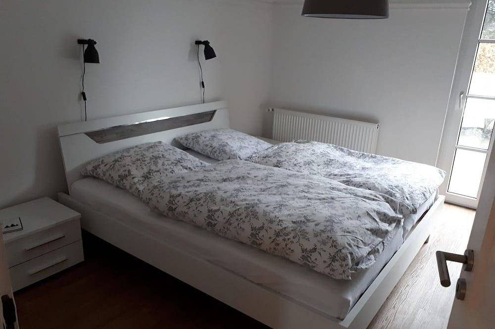 Ganze Wohnung, Große Ferienwohnung (90m2) direkt in der Natur gelegen in Silbach, Winterberg