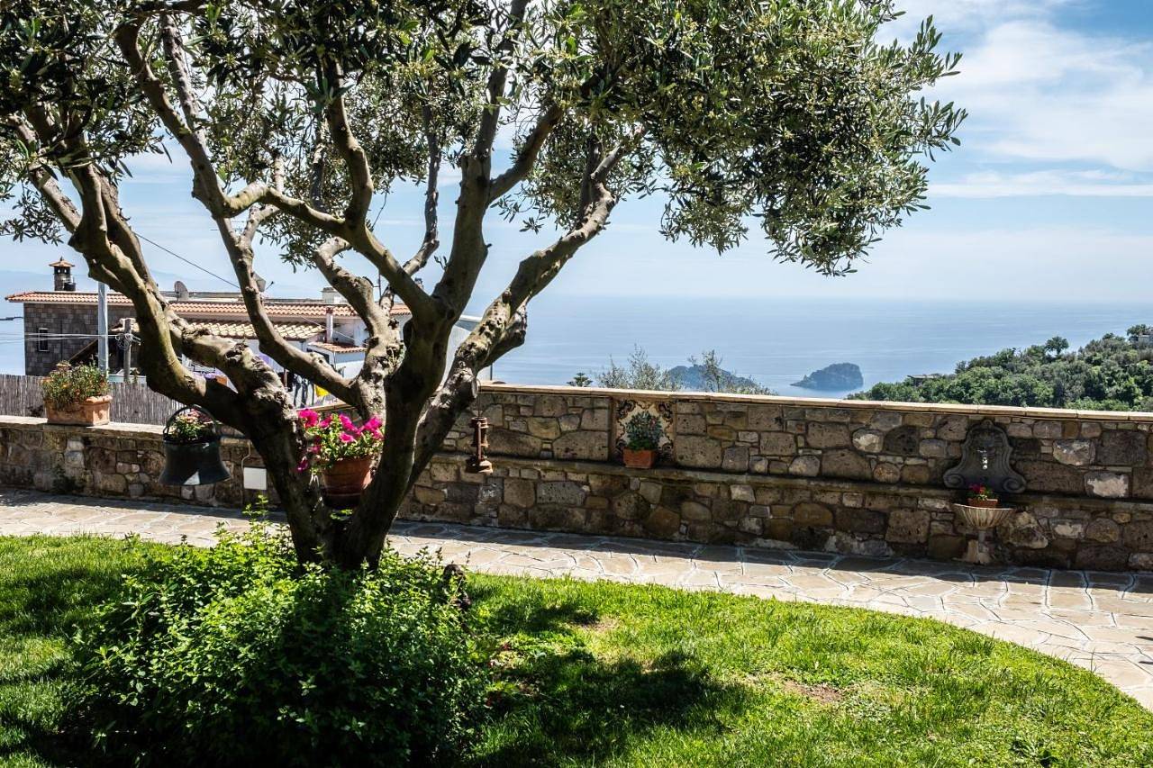 Three-Bedroom Villa in Colli di Fontanelle, Sant'Agnello