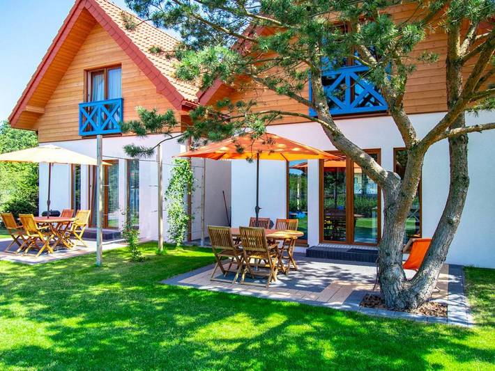 Ferienhaus für 6 Personen, mit Balkon und Terrasse sowie Garten und Ausblick in Przewłoka