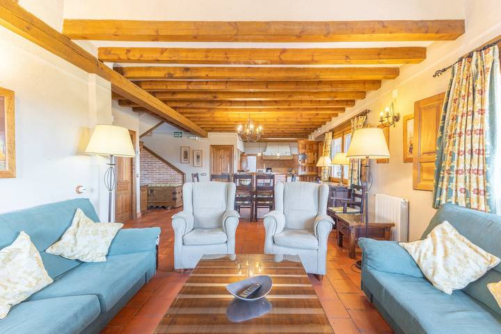Chalet para 12 personas, con Balcón y Jacuzzi además de Jardín y Sauna en Sierra de Guadarrama - 4