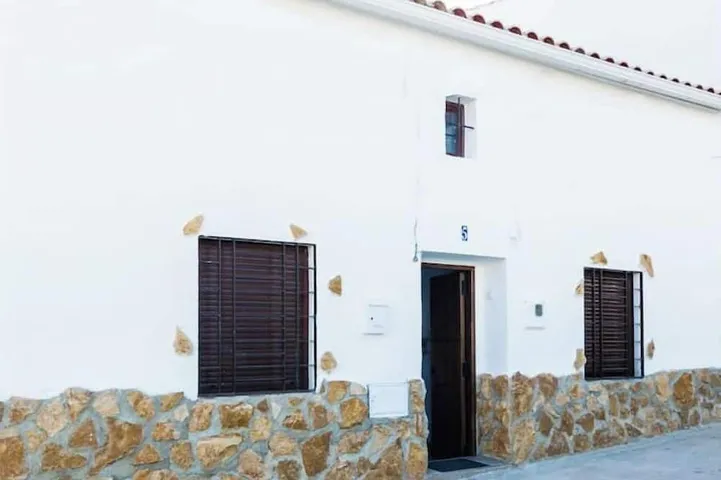 Cottage for 6 people, with garden and terrace - 1