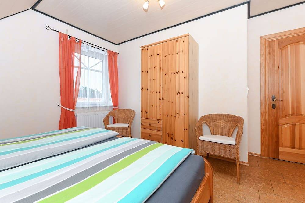 Ganze Wohnung, Ferienwohnung Luuv - Haus Flinthörn in Altharlingersiel, Neuharlingersiel