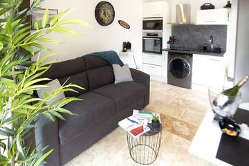 Gîte pour 4 personnes, avec balcon et jardin dans La Franqui