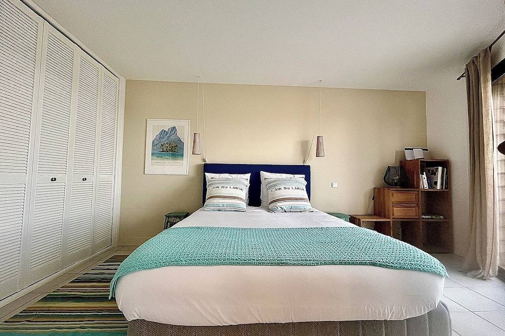 Entire apartment, Carnon Beach Sand: Terrace and garden on the beach, air conditioning, Wifi in Carnon-Plage, Mauguio