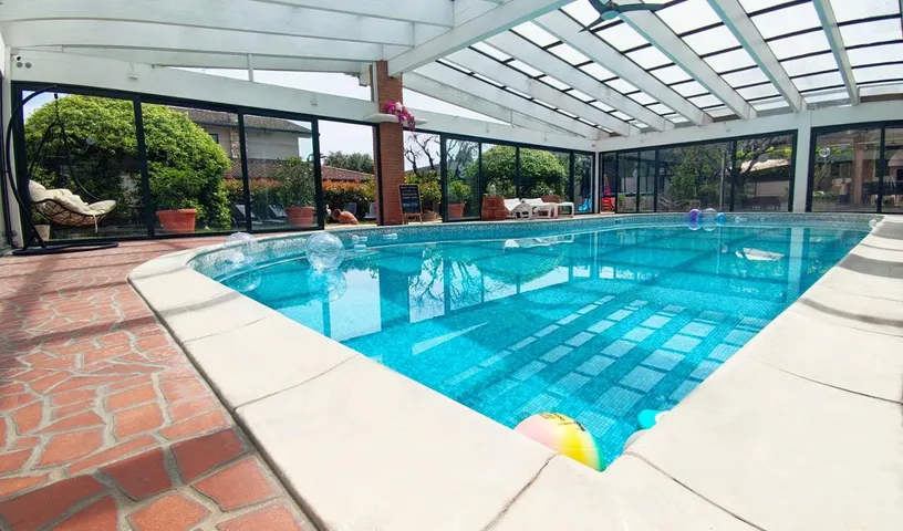 Ferienwohnung für 9 Personen, mit Terrasse und Garten sowie Pool - 1