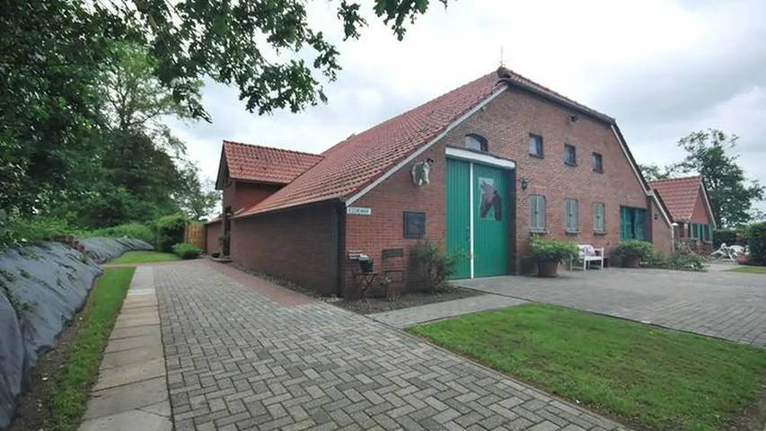 Ferienhaus für 4 Personen, mit Garten in Uplengen - 2