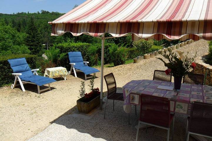Location de vacances pour 6 personnes, avec Terrasse et Jardin à Groléjac