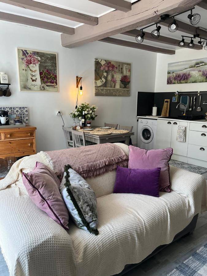 Location de vacances pour 4 personnes, avec terrasse et piscine ainsi que jardin et vue à Saint-Romain - 4