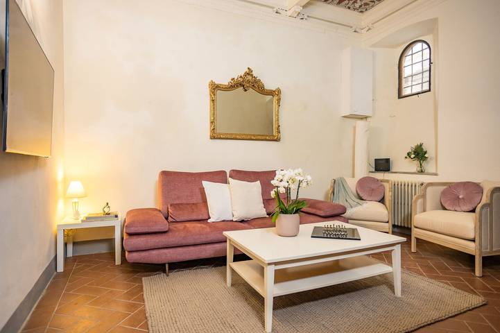 Ganze Wohnung, Ferienwohnung für 8 Personen mit Balkon in Cortona, Arezzo Provinz