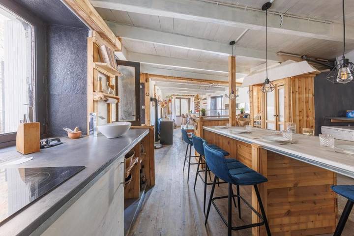 Location de vacances pour 6 personnes, avec jardin et terrasse à Arlanc - 3