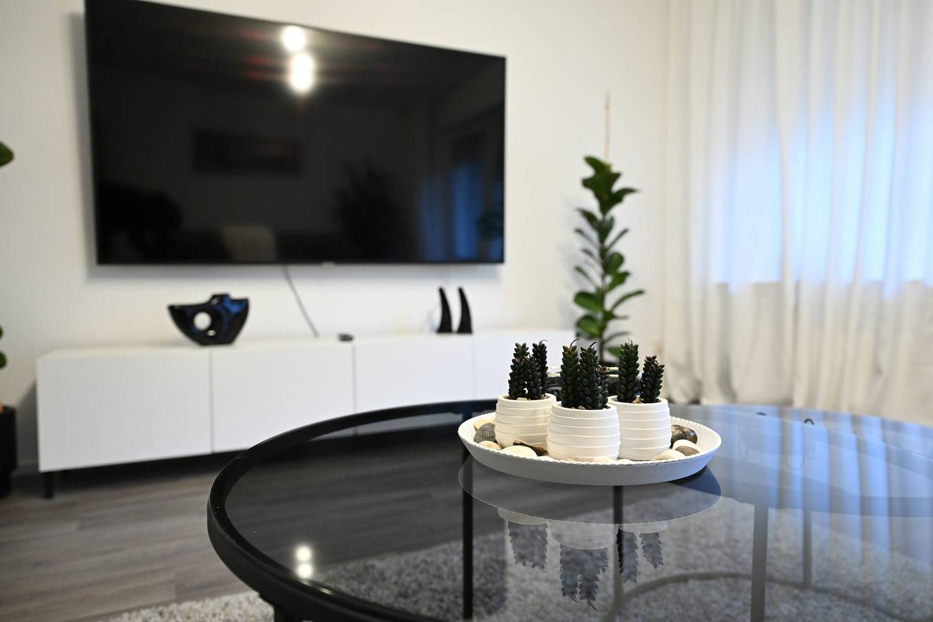 Ganze Wohnung, Apartment Timos Ferienwohnung mit privater Terrasse und Wlan in Schmallenberg, Hochsauerlandkreis