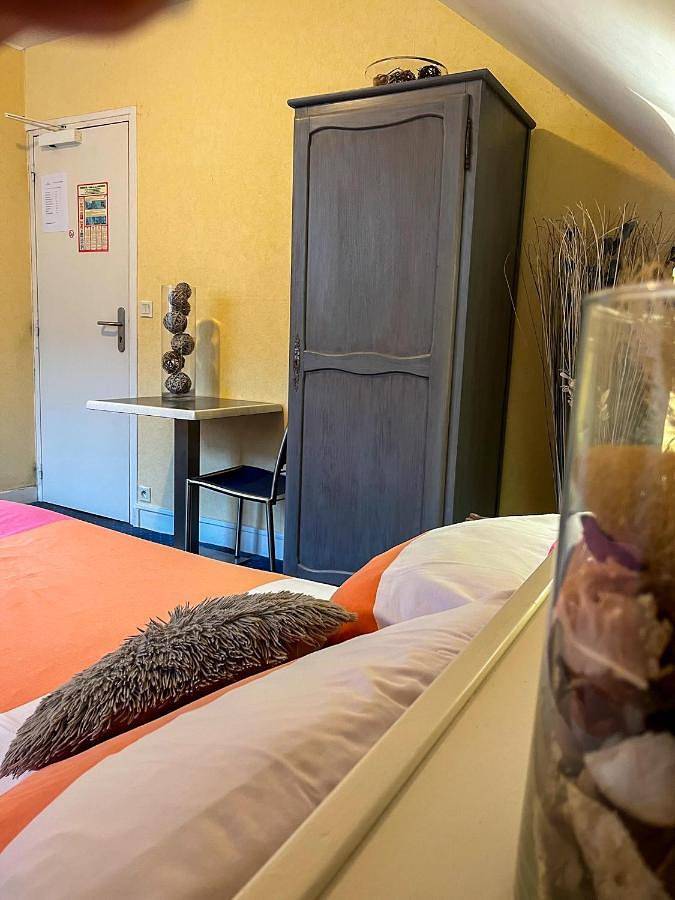 Triple Room with Sea View in Courseulles-sur-Mer, Région de Caen