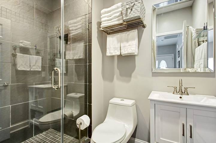 Bed and breakfasts for 4 people, with hot tub in Savannah