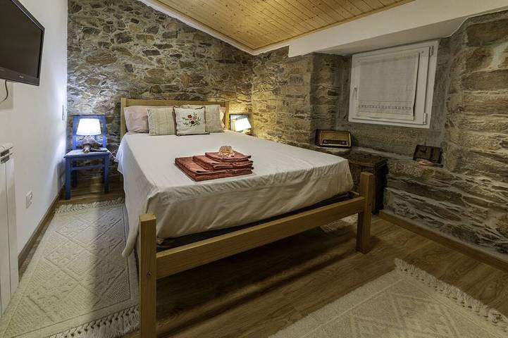 Gîte pour 6 personnes, avec balcon et jardin à Proença-a-Nova - 2