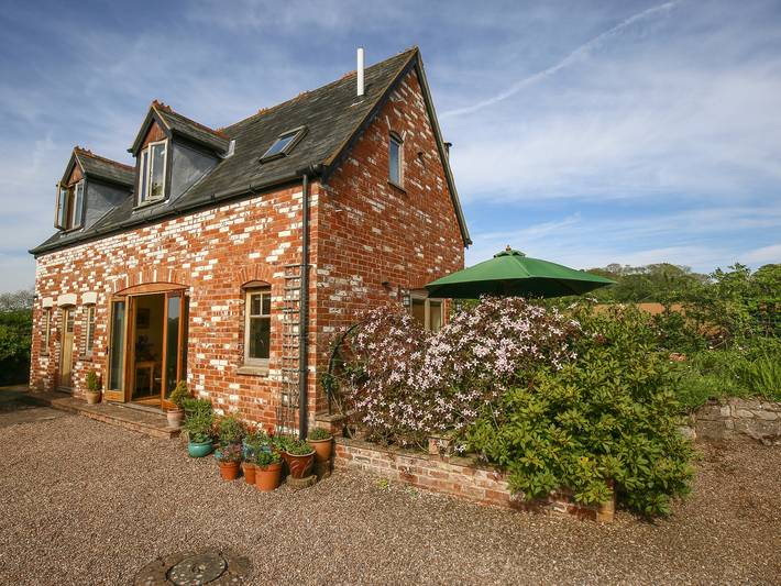 Cottage for 4 people, with Garden and Pool in Devon