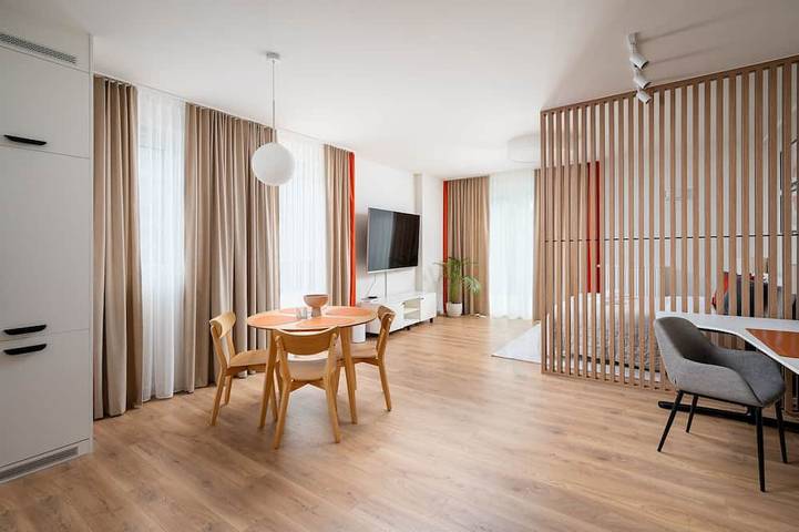 Ganze Wohnung, Unique Tower Business View Apartment in Warschau, Masowien