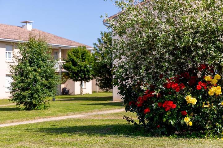 Appartement de vacances pour 4 personnes, avec Terrasse ainsi que Jardin et Piscine dans les Deux-Sèvres - 4