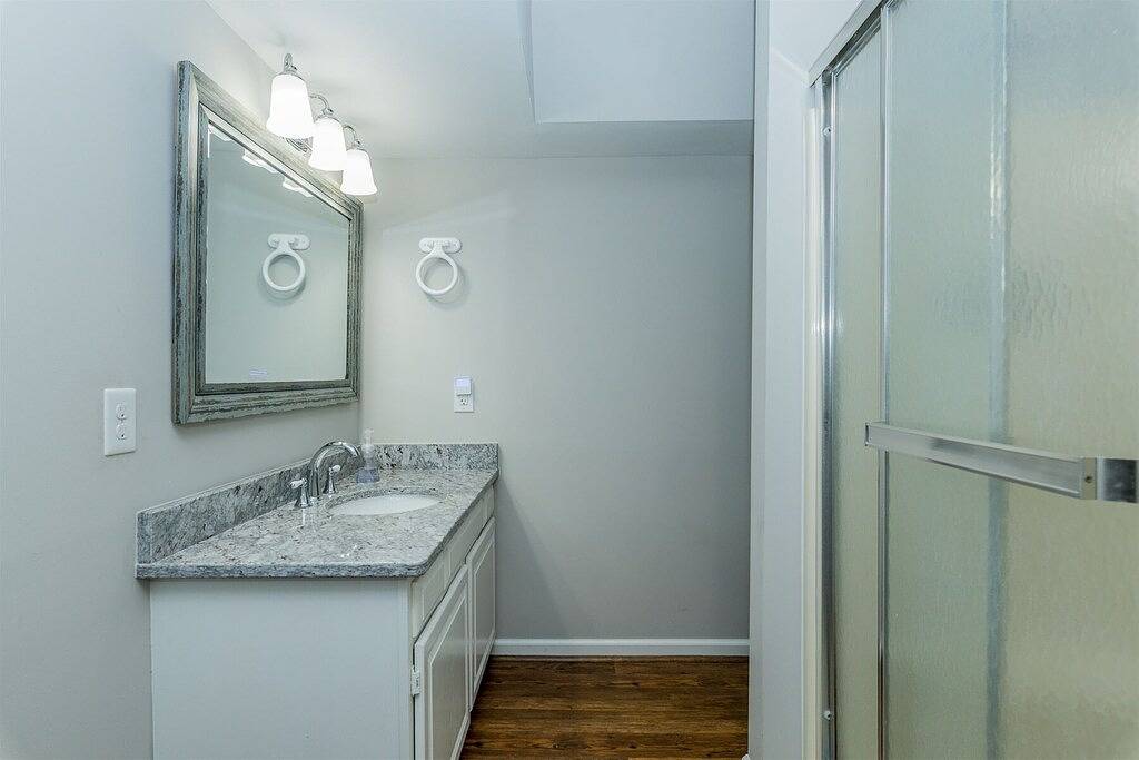 Blue Pointe | Amazing sunset views| Fabulous flat lot| Pet Friendly (Fee) in Lake Gaston