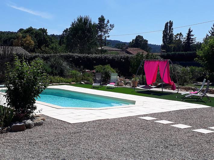 Chambre d’hôte pour 4 personnes, avec jardin et piscine