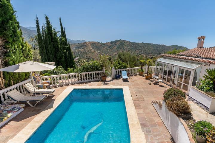 Villa pour 4 personnes, avec jardin à Torrox