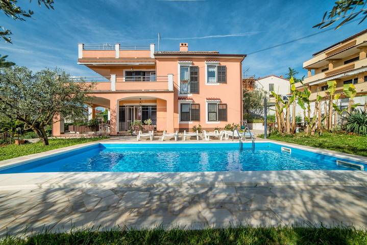 Ferienwohnung für 4 Personen, mit Terrasse und Pool in Pula - 3