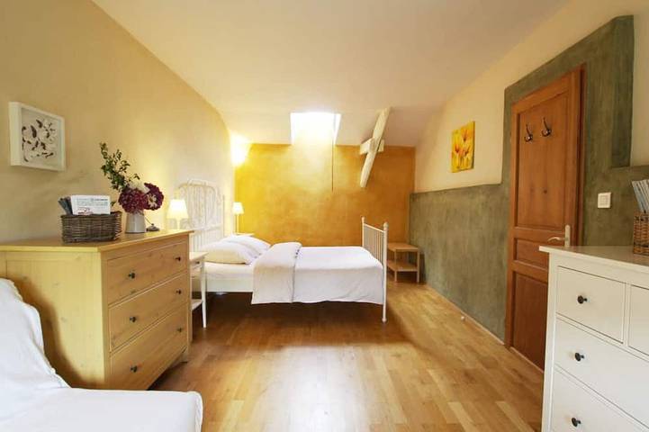 Gîte pour 4 personnes, avec jardin à Saint-Martin-de-Cenilly - 3