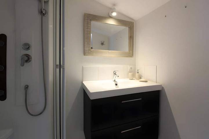 Location de vacances pour 2 personnes, avec terrasse et piscine à Civrac-de-Blaye - 3