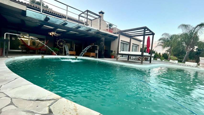 Chalet para 11 personas, con Balcón y Jacuzzi además de Terraza y Jardín en La Janda - 4