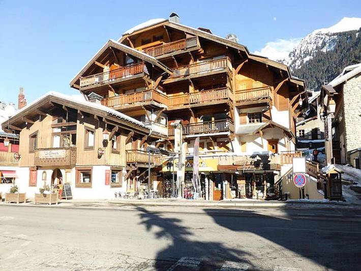 Gîte pour 6 personnes, avec balcon dans Office De Tourisme Des Contamines Montjoie - 2