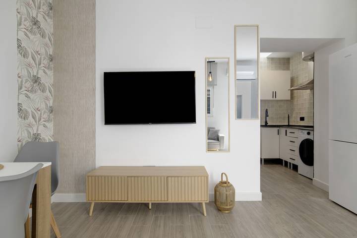 Entire apartment, Apartment 'Apartamentos Habana 4' with Air Conditioning in Playa Barbate, Barbate