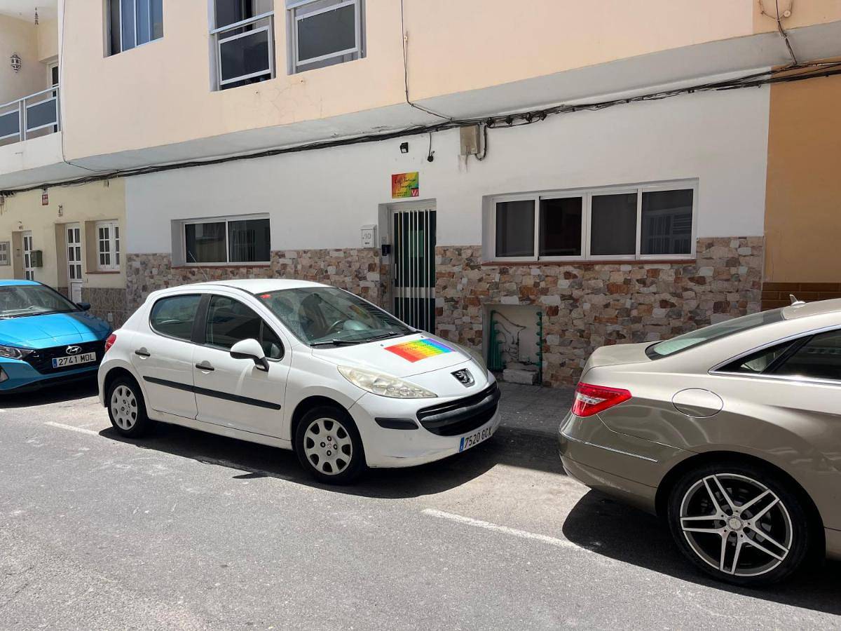 B&B paraiso tenerife super economy rooms airport in Los Abrigos, Granadilla de Abona