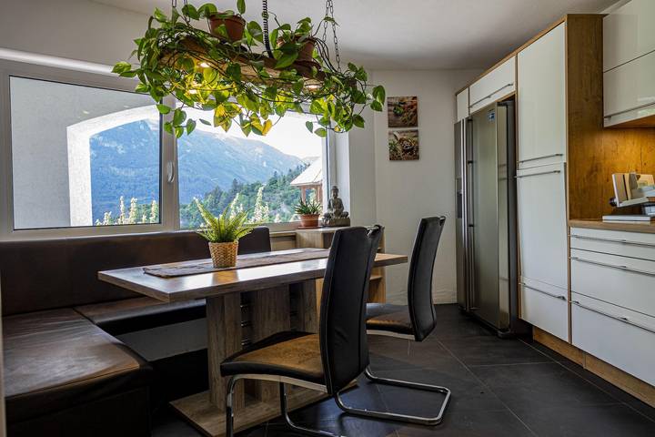 Ferienwohnung für 5 Personen, mit Garten und Ausblick, kinderfreundlich