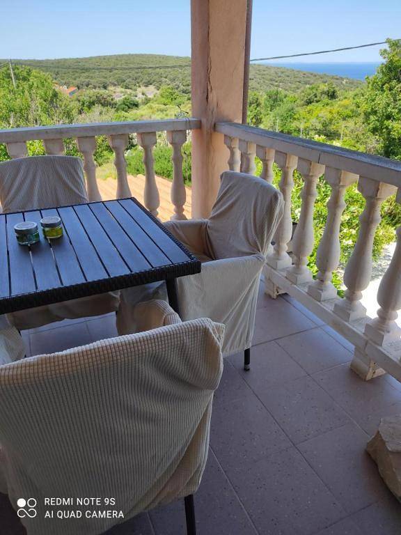 Ferienwohnung für 4 Personen, mit Balkon und Terrasse sowie Garten und Ausblick