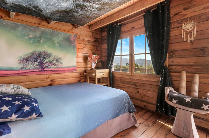 Chalet pour 2 personnes, avec jardin, animaux acceptés en Provence-Alpes-Côte d'Azur