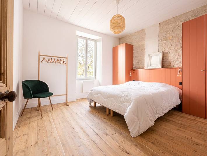 Location de vacances pour 6 personnes, avec terrasse et jardin dans Plage De L Arnerault La Flotte - 3