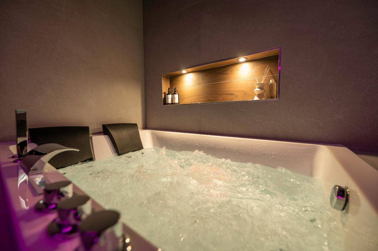 Appartement entier, Lv Suites Jaude in Clermont-Ferrand, Parc naturel régional des Volcans d'Auvergne