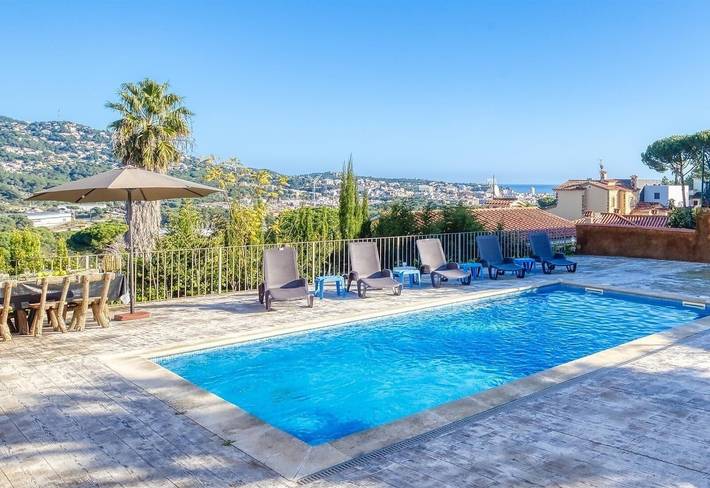 Villa "Costacabana - Abigail" mit Meerblick, Privatem Pool und WLAN in Condado del Jaruco, Lloret de Mar