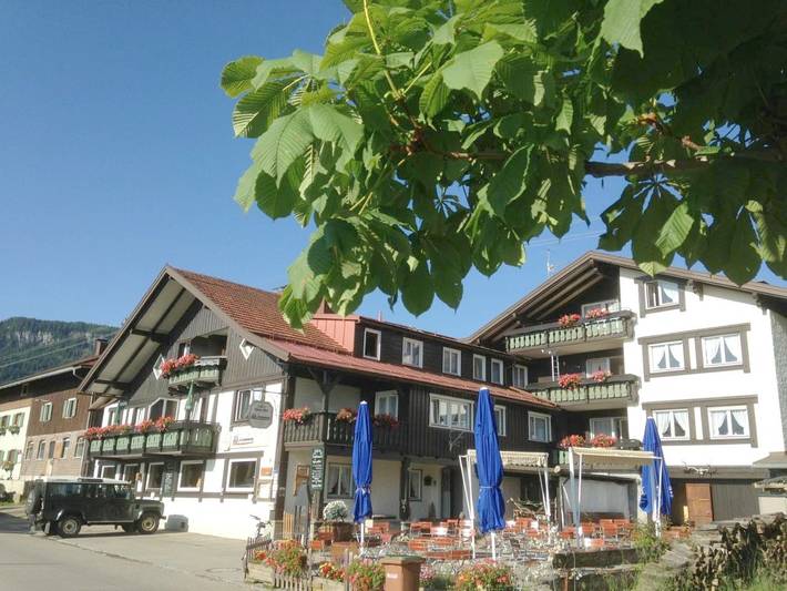 BnB für 3 Personen, mit Balkon und Terrasse sowie Garten und Ausblick in Bolsterlang
