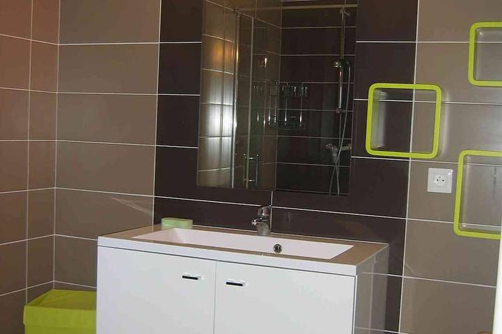 Location de vacances pour 6 personnes, avec jardin ainsi que piscine et terrasse à Brem-sur-Mer - 3