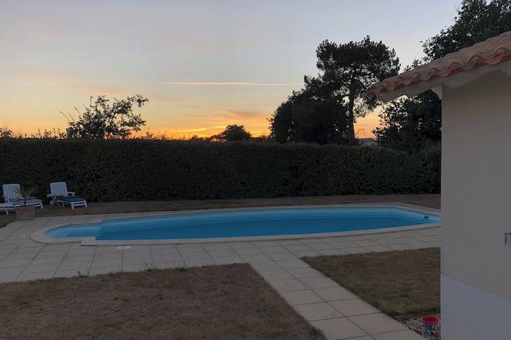 Location de vacances pour 7 personnes, avec jardin à L'Aiguillon-sur-Vie