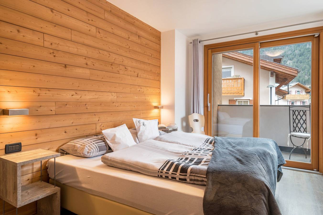 Entire apartment, Apartment 'Ciasa Majonade Pozza Di Fassa Tipo2' with Mountain View, Shared Garden and Wi-Fi in Pozza di Fassa, San Giovanni di Fassa