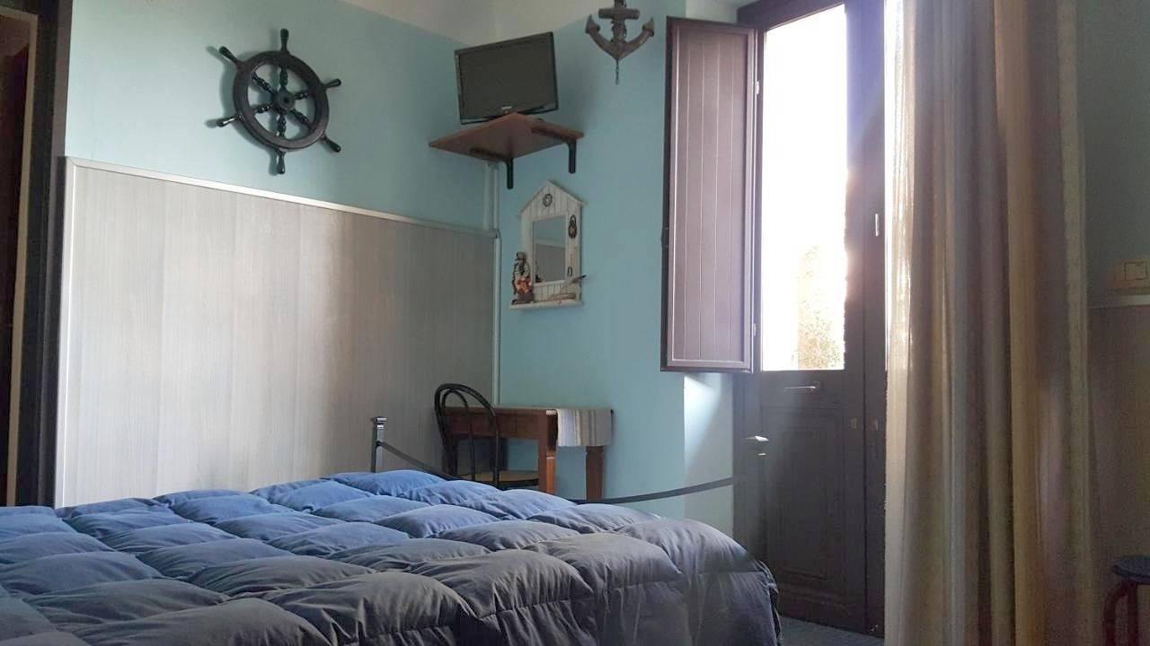 Double Room with Private Bathroom in Riposto, Catania e dintorni