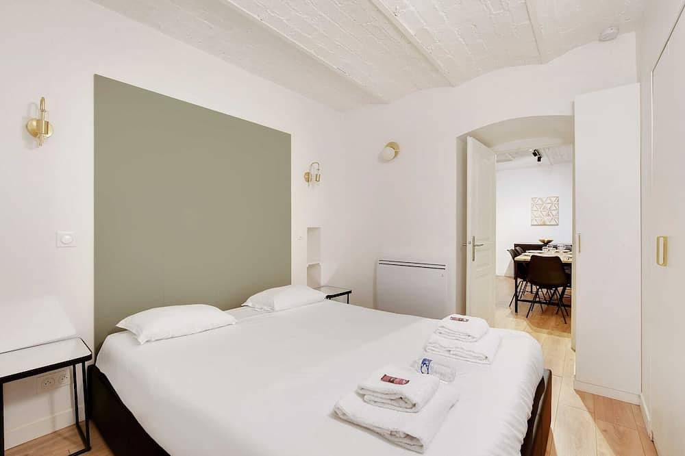 Entire apartment, Welcoming apartment -2Br/8P- Bel-Air in 12th Arrondissement, Paris