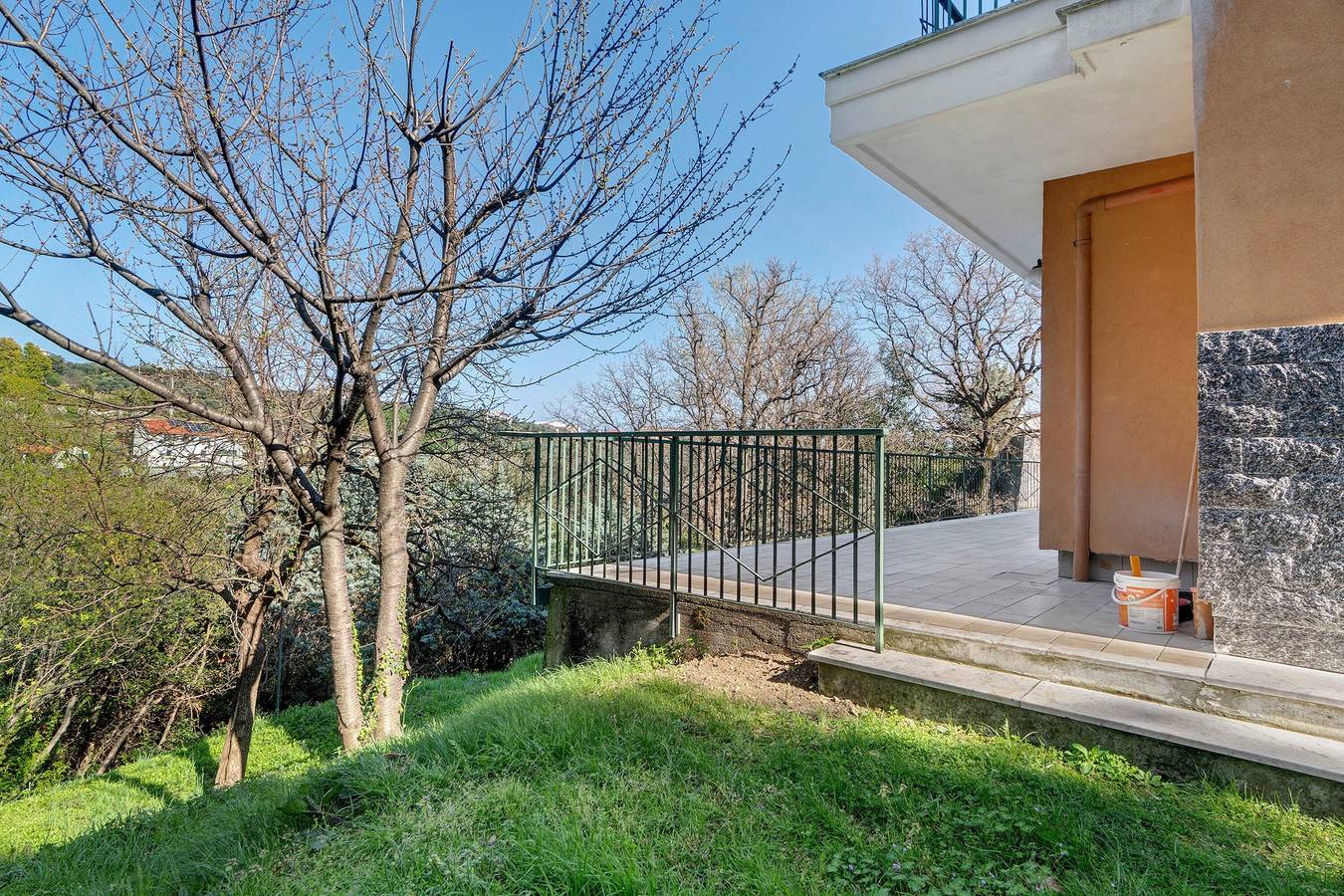 Ganze Wohnung, Ferienwohnung 'Il Faro' mit privater Terrasse und privatem Garten in Celle Ligure, Riviera di Ponente